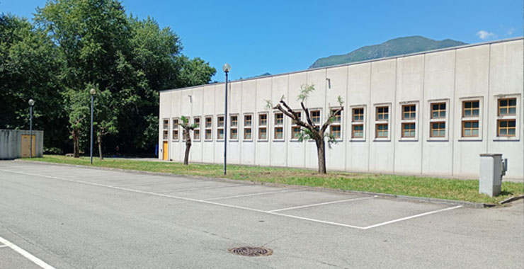 Pulizia profonda post-ristrutturazione capannone a Borgomanero